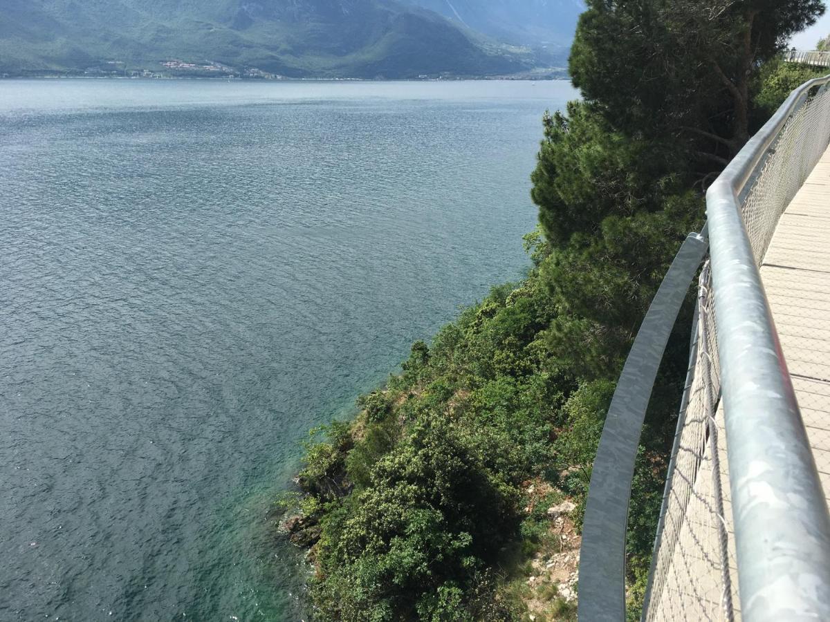 Appartamento Margherita Sirmione Kültér fotó