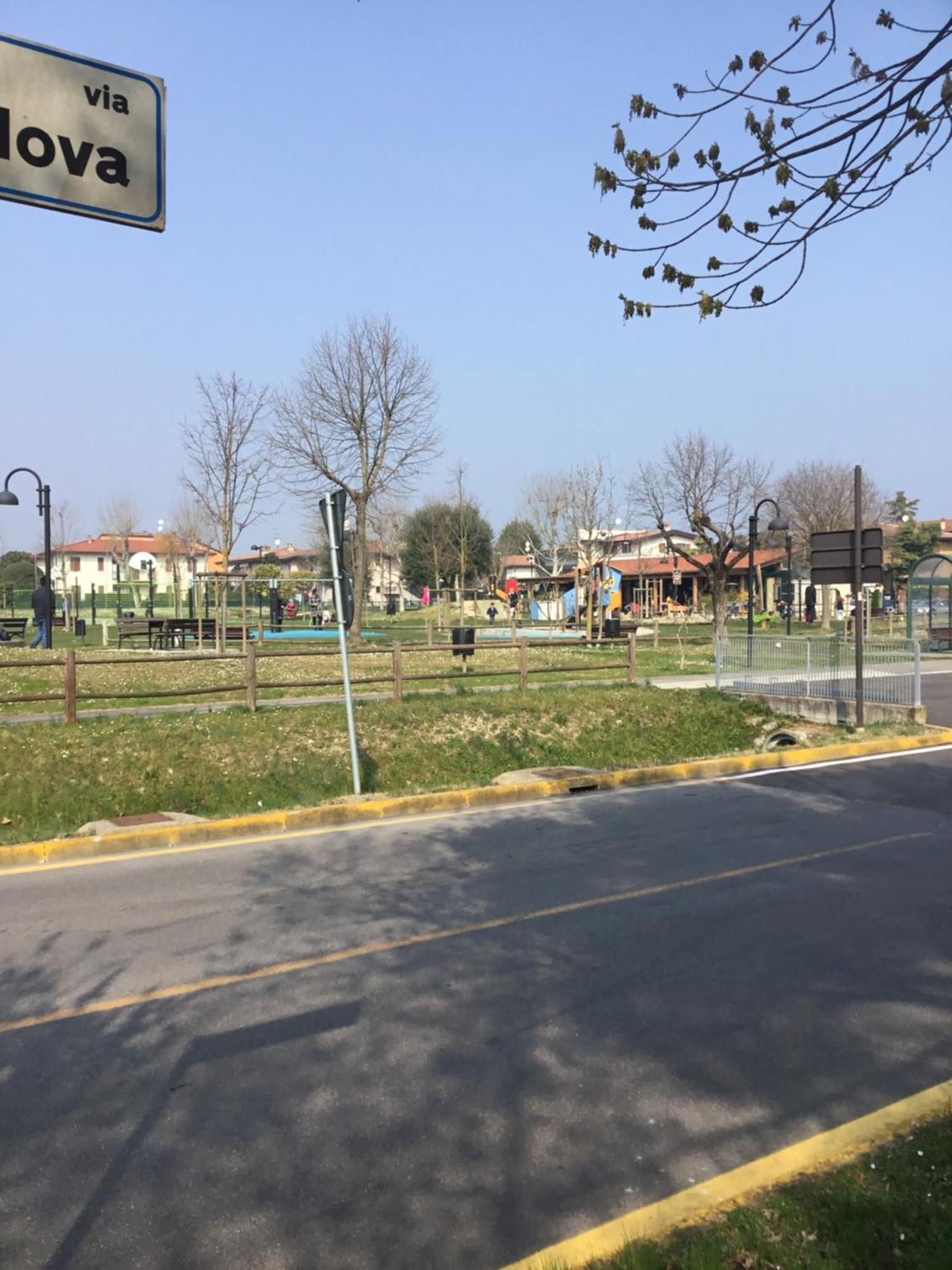 Appartamento Margherita Sirmione Kültér fotó
